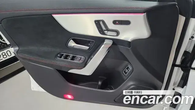 Mercedes-Benz CLA-Class 2026 — Photo 18/20
