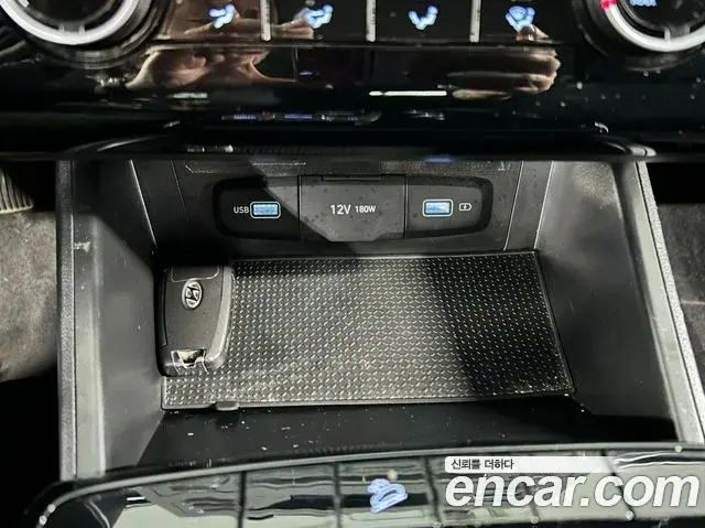 Hyundai The New Tucson 2022 — Фото 13/20