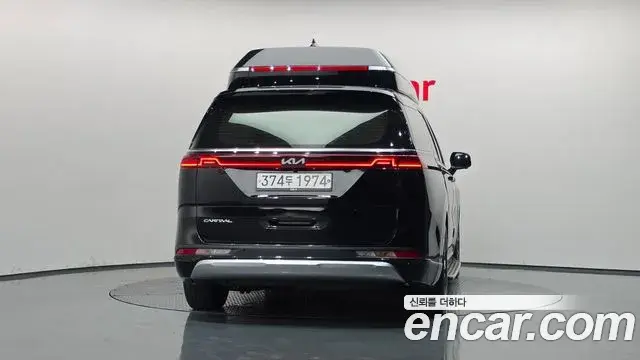 Kia Carnival 2022 — Фото 4/20