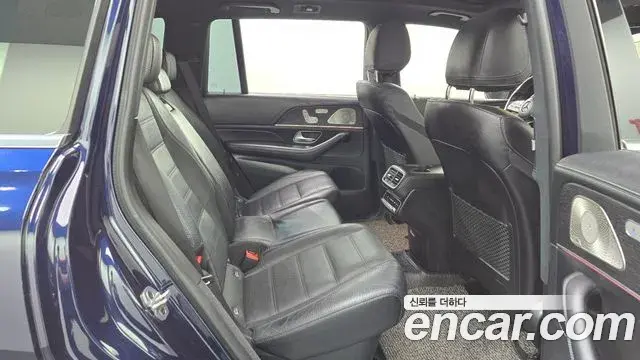 Mercedes-Benz GLS-Class 2022 — Photo 10/39