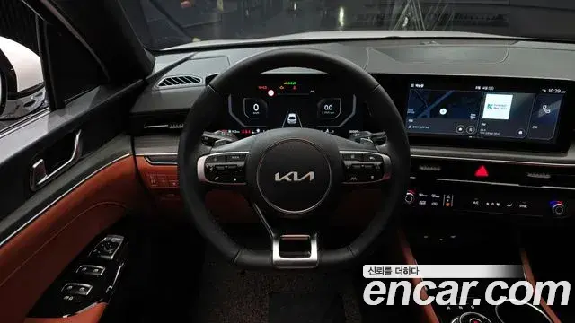 Kia K5 2024 — Фото 13/20