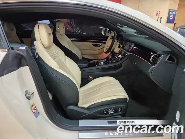 Bentley Continental GT 2022 — ფოტო 10/20