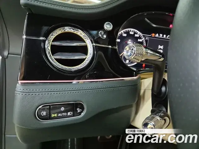 Bentley Continental GT 2022 — ფოტო 19/20