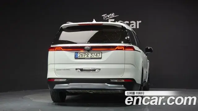 Kia Carnival 2021 — Фото 4/20