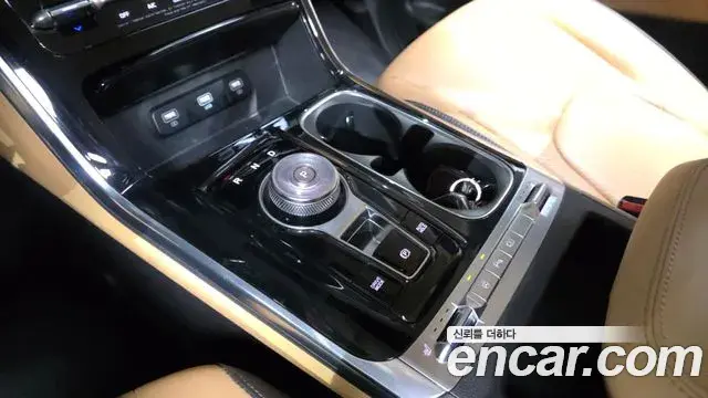 Kia Carnival 2021 — Фото 9/20