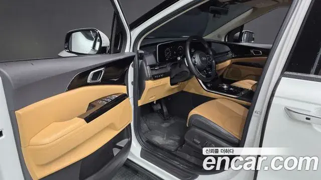 Kia Carnival 2021 — Фото 10/20
