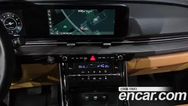 Kia Carnival 2021 — Фото 12/20