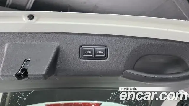 Kia Carnival 2021 — Фото 16/20