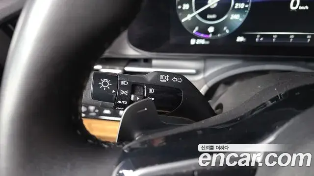 Kia Carnival 2021 — Şəkil 15/34