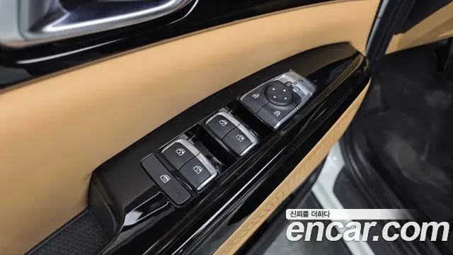 Kia Carnival 2021 — Şəkil 13/34