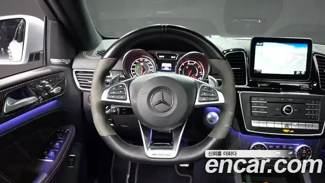 Mercedes-Benz GLE-Class 2019 — Фото 13/20