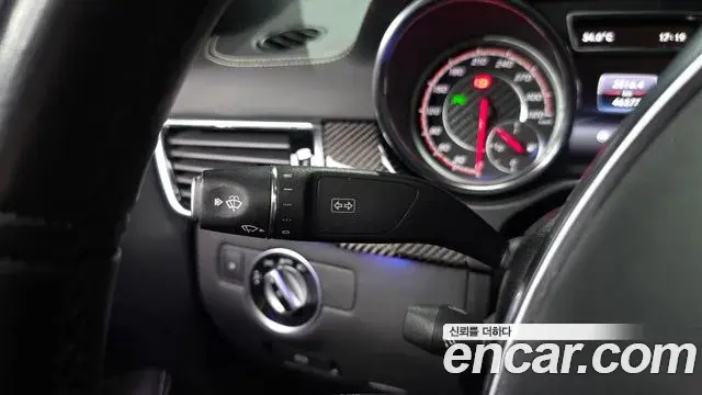 Mercedes-Benz GLE-Class 2019 — ფოტო 17/34