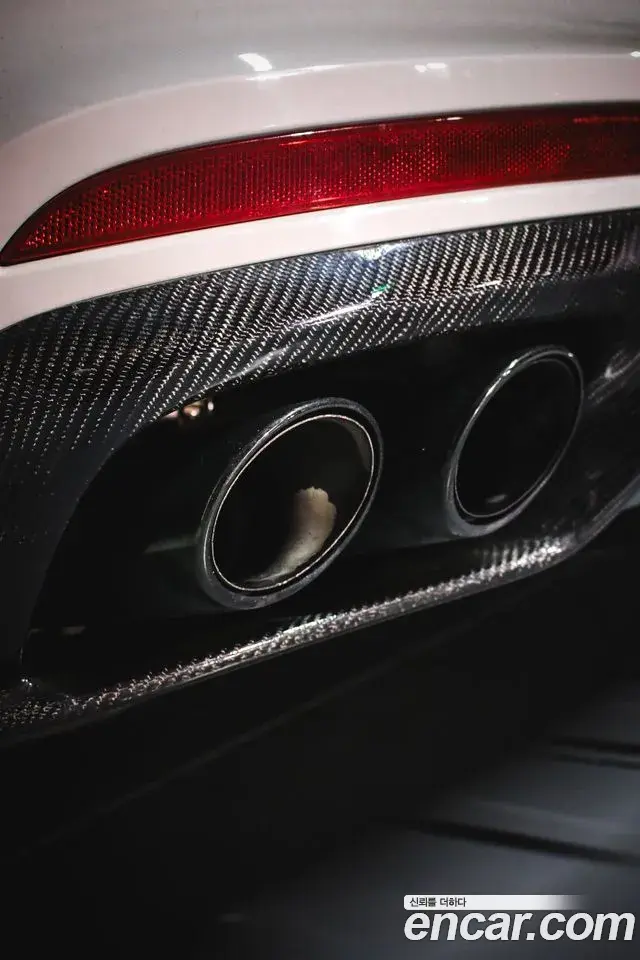 Porsche Panamera 2019 — ფოტო 5/14