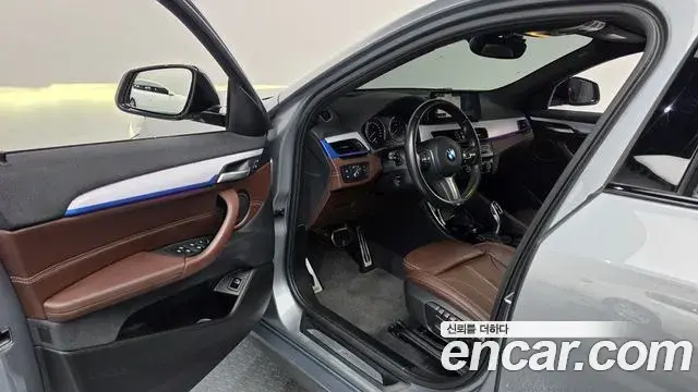 BMW X2 2023 — Photo 22/34