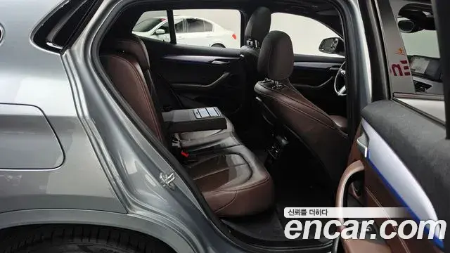 BMW X2 2023 — Photo 3/34