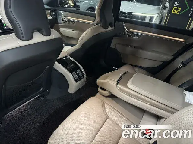 Volvo S90 2025 — Photo 7/20