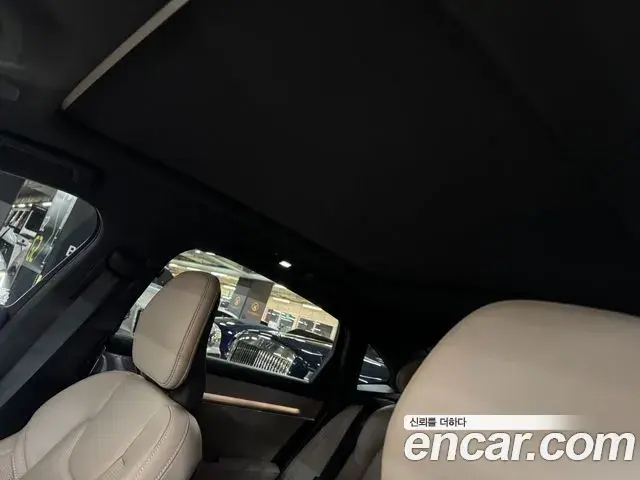 Volvo S90 2025 — Photo 19/20