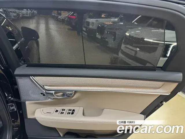 Volvo S90 2025 — Photo 14/20