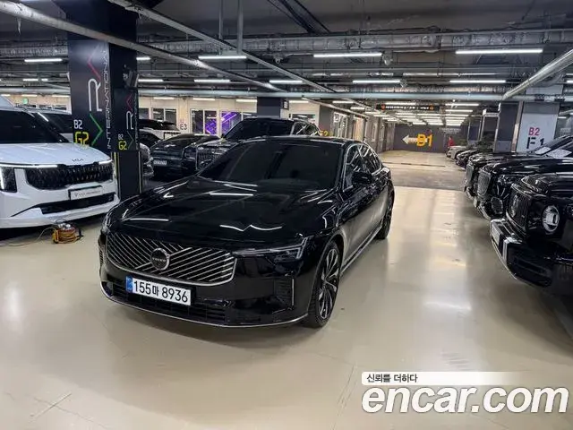 Volvo S90 2025 — Photo 8/20
