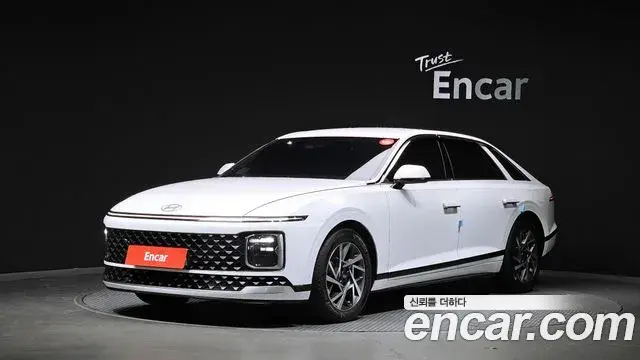 Hyundai Grandeur 2023 — Фото 1/20