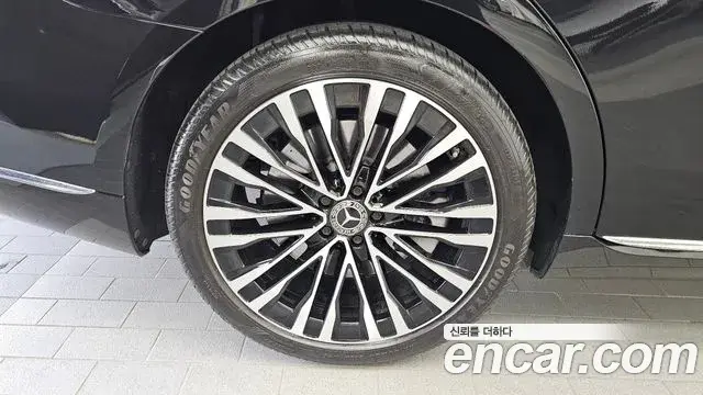 Mercedes-Benz S-Class 2021 — ფოტო 12/37