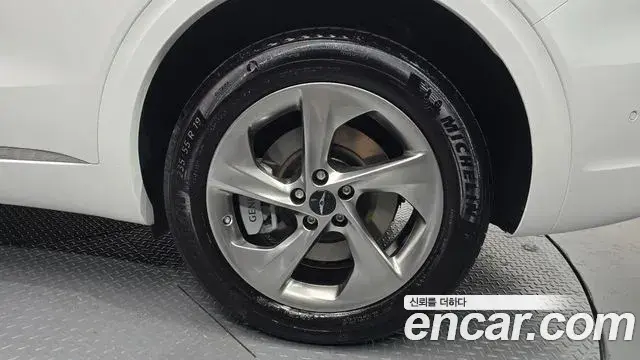 Genesis GV70 2024 — ფოტო 15/30