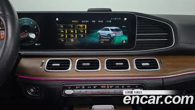 Mercedes-Benz GLE-Class 2020 — Фото 17/20