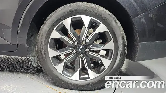 Kia Carnival 2020 — Şəkil 16/35