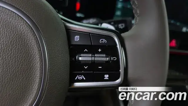 Kia Carnival 2024 — Şəkil 28/36