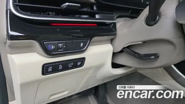 Kia Carnival 2024 — Şəkil 8/36