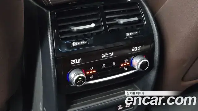 BMW 5 Series 2019 — Фото 18/20