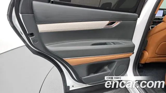 Genesis GV80 2024 — Photo 24/33