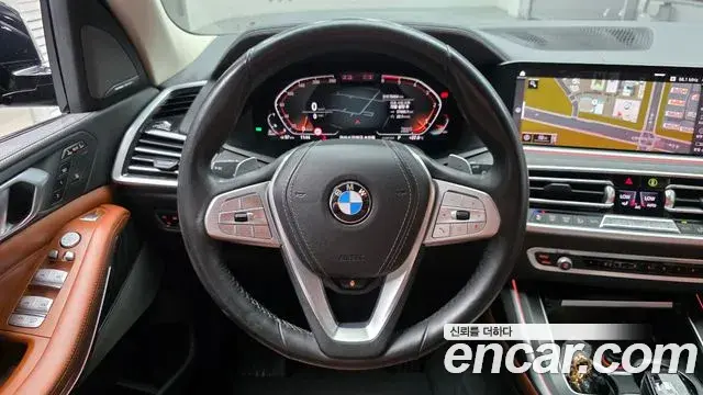 BMW X7 2020 — Фото 15/20