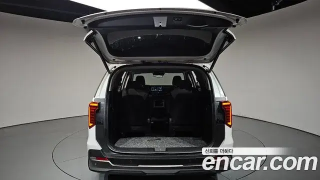 Kia Carnival 2024 — Фото 20/20
