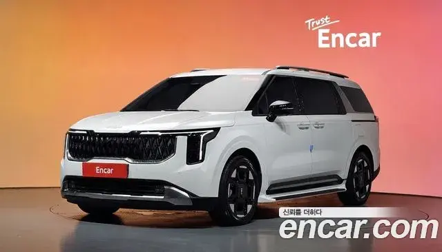 Kia Carnival 2024 — Фото 1/20
