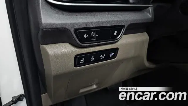 Kia Carnival 2024 — Photo 31/35