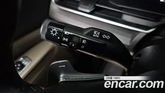 Kia Carnival 2024 — Photo 17/35