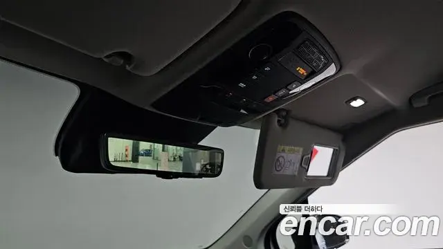 Kia Carnival 2024 — Photo 29/35