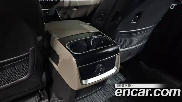 Kia Carnival 2024 — Photo 9/35