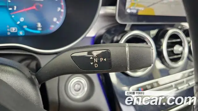 Mercedes-Benz C-Class 2020 — ფოტო 13/20
