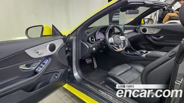Mercedes-Benz C-Class 2020 — ფოტო 19/20