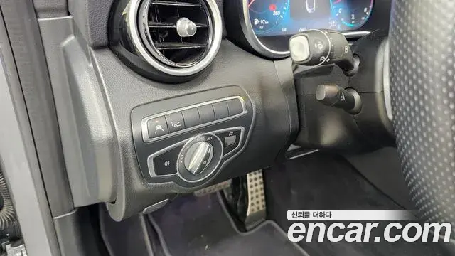 Mercedes-Benz C-Class 2020 — ფოტო 12/20