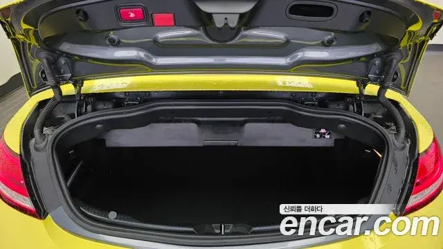 Mercedes-Benz C-Class 2020 — ფოტო 18/20
