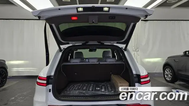 Genesis GV70 2024 — Photo 10/33