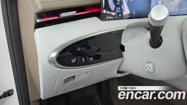 Genesis GV70 2024 — Photo 33/33