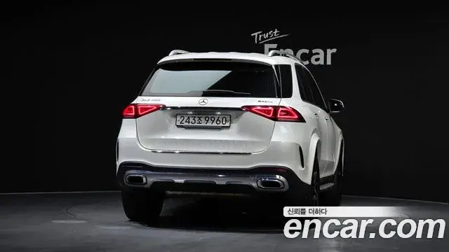 Mercedes-Benz GLE-Class 2019 — Фото 4/20