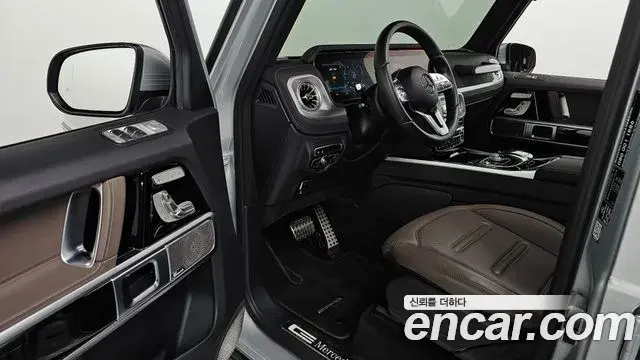 Mercedes-Benz G-Class 2023 — Фото 10/20