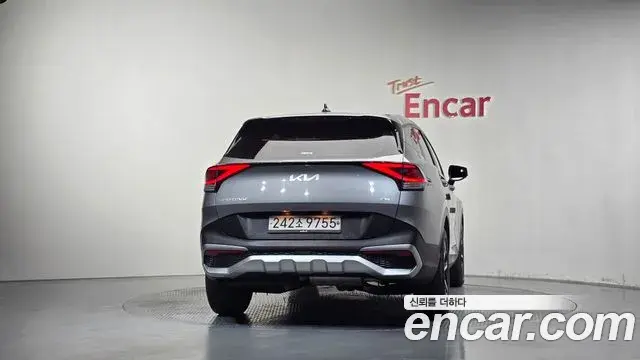 Kia Sportage 2022 — Фото 4/20