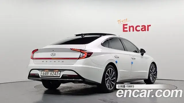Hyundai Sonata 2019 — Фото 2/20