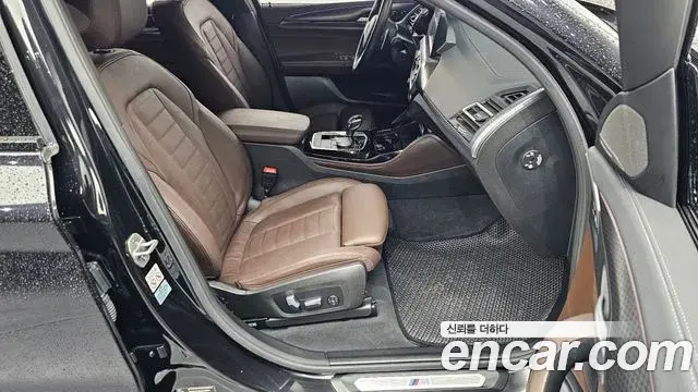 BMW X4 2023 — Фото 11/20
